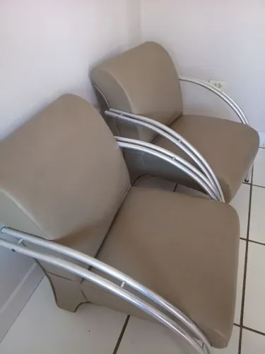 2 sofás