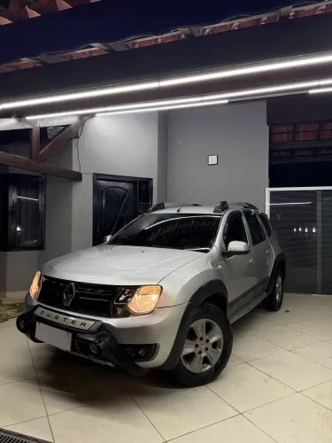 Renault Duster Dynamique 2.0 Hi-flex 16V Aut. 2016