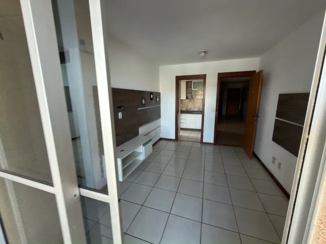 AP 2 Quartos, Cond Fechado Beira rio 