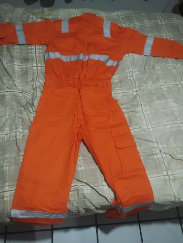 Macacão RF brigadista novo.