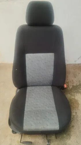 Banco Dianteiro Direito Ford Fiesta 2002 A 2014 - Lado do Passageiro