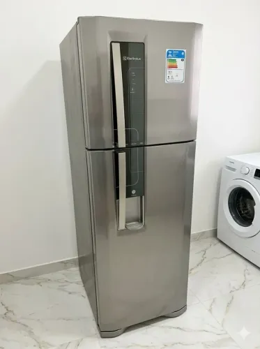 Geladeira Electrolux frosfree funcionando entrego sem custos dependendo do local !