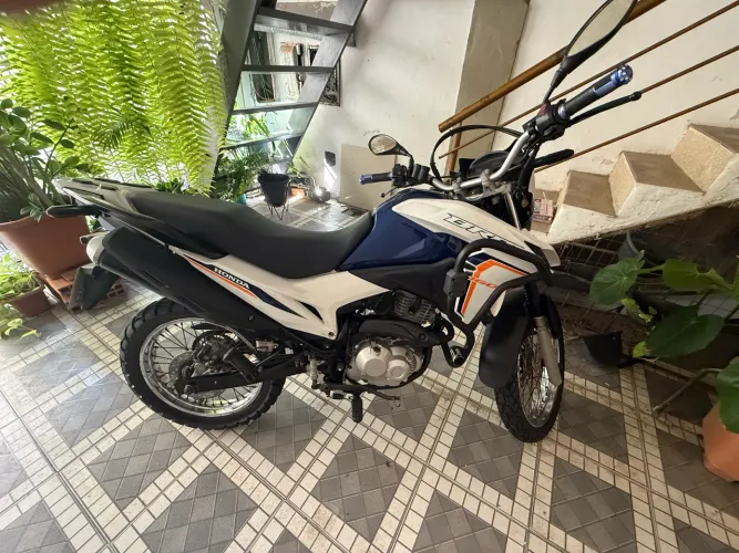 Honda NXR 160 Bros ESDD Branca/Azul - Particular (Venda Rápida)