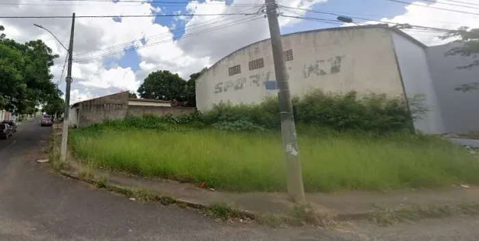 Terreno à venda no bairro Mansour em Uberlândia