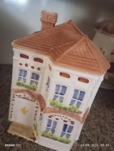 Casinha cerâmica weiss