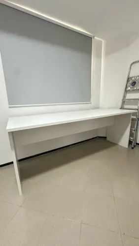 Mesa de trabalho em MDF 