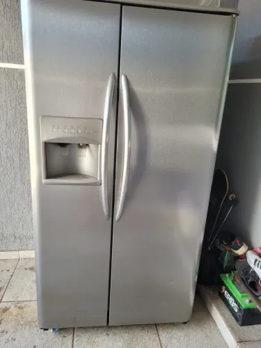 Geladeira com congelador