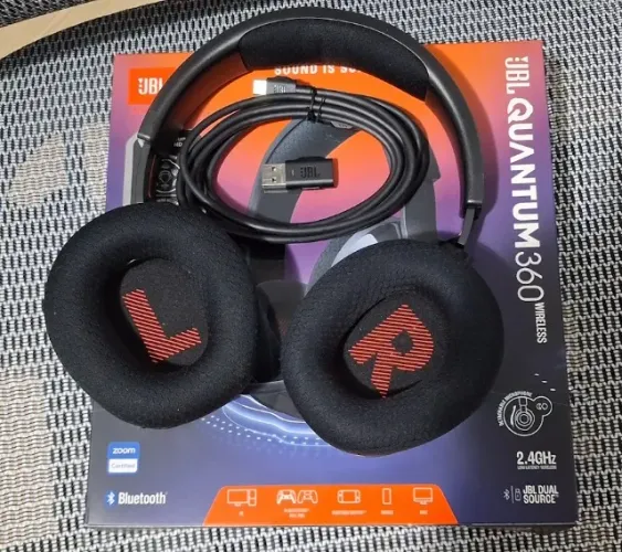 Headset JBL Quantum 360 (PC, Playstation, Nintendo Switch, Celulares)
