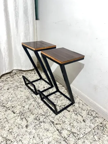 Vendo lindas banquetas resistente suporta até 130 kg