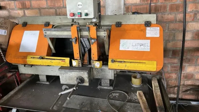 Serra Fita Lippel modelo LSH-300.