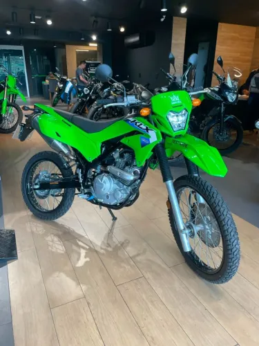 Kawasaki KLX 230 - Oportunidade