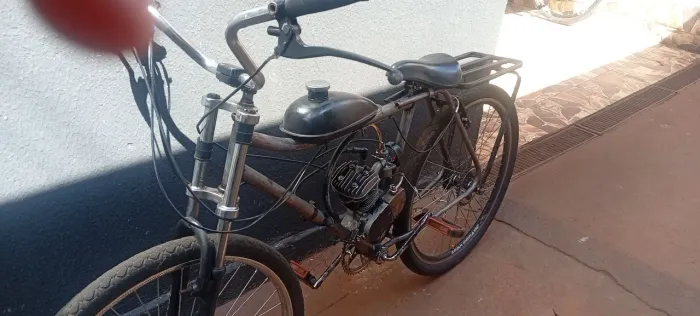 Vende-se motorizada 80cc 