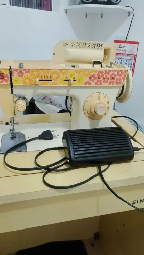 Máquina Singer Zig Zag