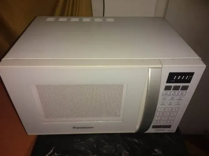 Microondas Panasonic 20 Litros Novinho