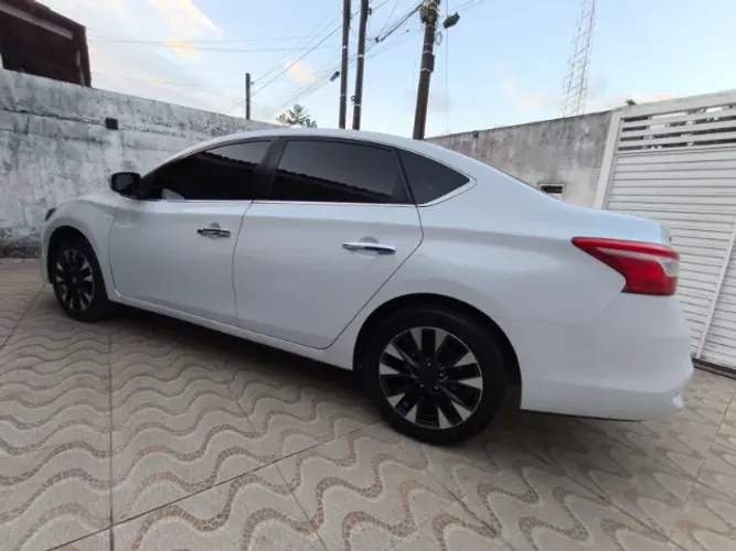Nissan Sentra SL 2.0 Flexstart 16V Aut. 2017