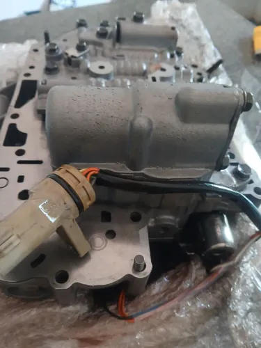 CORPO VALVULA CAMBIO U341 COROLLA 1.8 2011