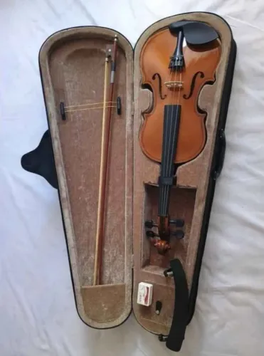 Vende se Violino Acústico Dominante