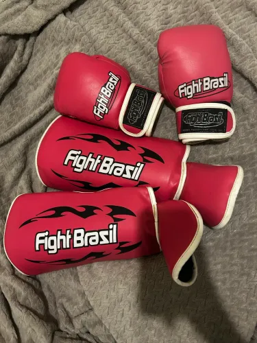 Kit de Muay Thai - Luva e Caneleira