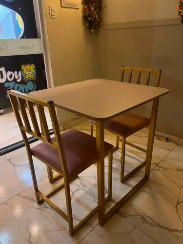 MESA METALON COM TAMPO DE MDF