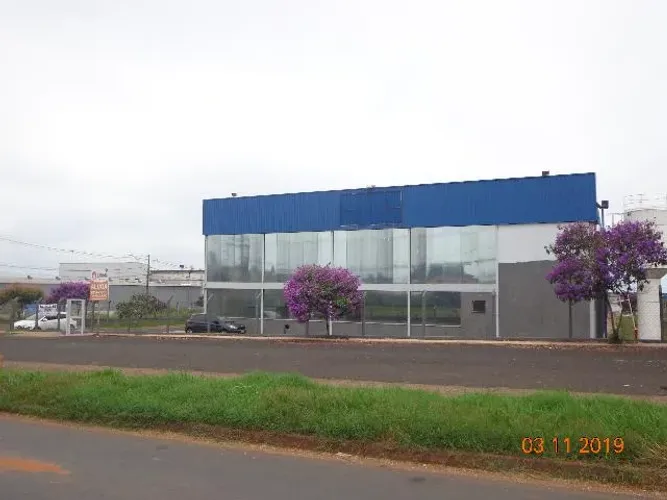 Galpão comercial com 6.800m² para locação no bairro Industrial