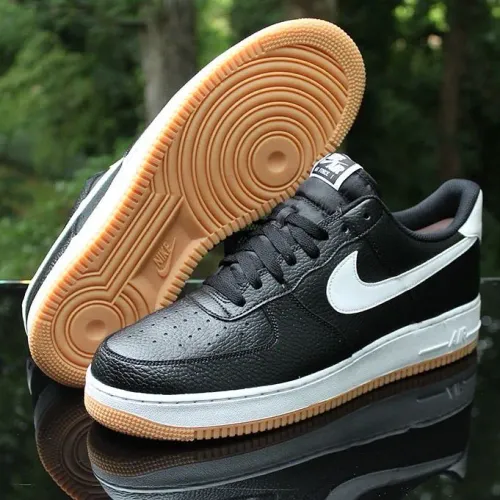 Tênis Nike Air Force 1 Preto e Branco Com Sola marrom - 35 ao 43
