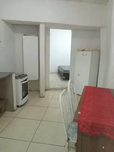 Kitinete mobiliado no São Gabriel 950 reais. Incluso água luz e wifi