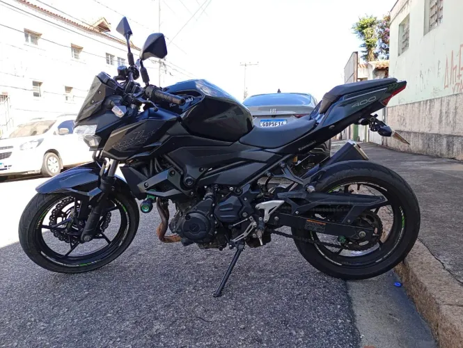 Vendo uma z400