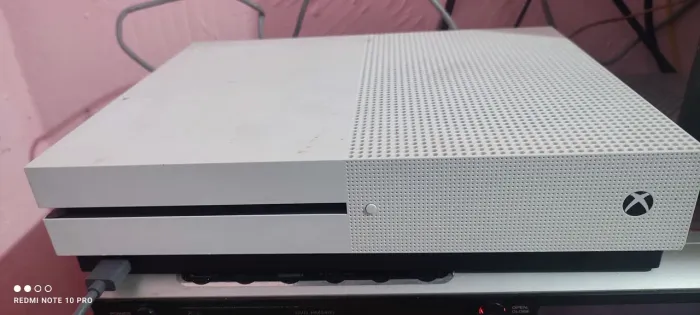 Xbox One S + controle 8bit do X