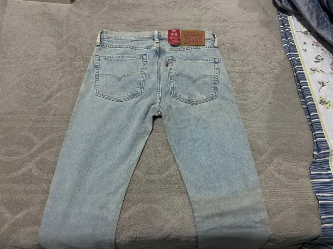 Calça levis extreme skinny nunca usada