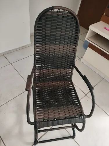 Cadeira de Balanço em Excelente Estado