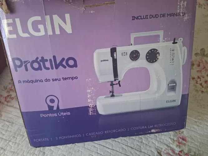 Máquina costura Elgin Pratika