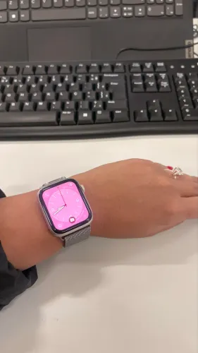 Apple Watch SE 2 geração starlight