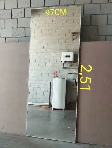 Porta de correr com espelho