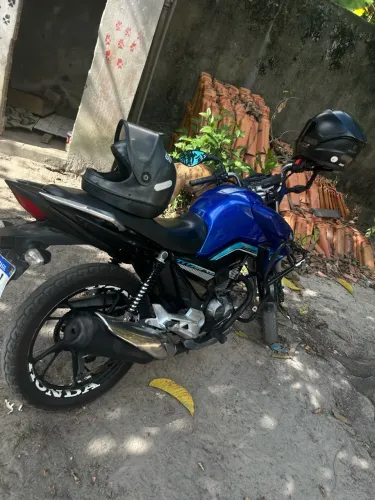 Titan160