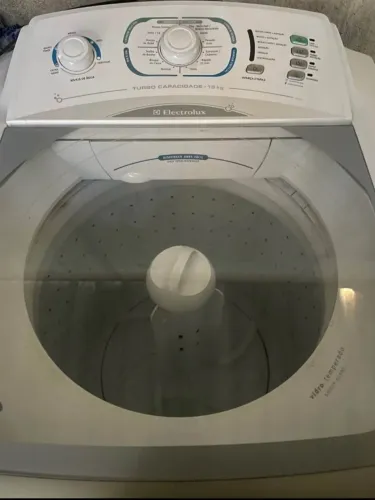 Vendo máquina Electrolux 15kg