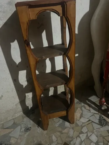 MÓVEL de Madeira Maciça