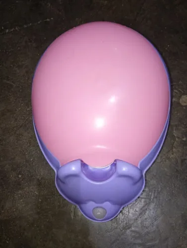 Troninho de criança só em mãos ?