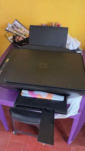 impressora hp em ótimo estado com cartuchos (3 anos de uso)