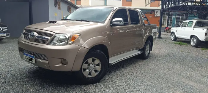 Toyota Hilux CD SRV D4-d 4X4 3.0 TDI Diesel AUT 2006