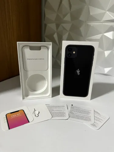 Caixa do Iphone 11 completa 
