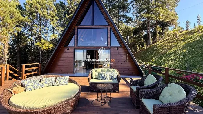 Cabana mobiliada à venda em Rancho Queimado | Vista para as montanhas
