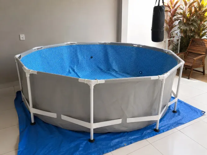 Vendo Piscina INTEX completa 