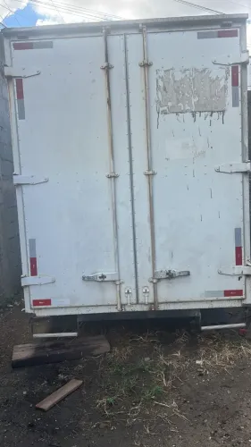 BAÚ USADO DE ALUMINIO KIA BONGO HYUNDAI 30 X 2.30 DE ALTURA