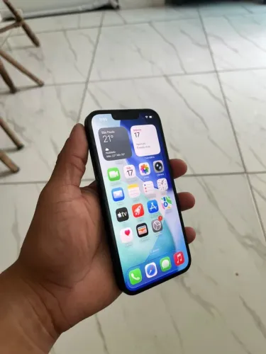 iPhone 16e