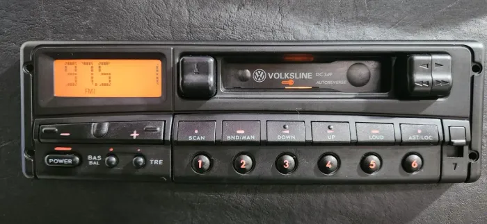 Rádio philips DC349
