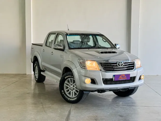 Toyota Hilux CD SR D4-d 4X4 3.0 TDI Dies. 2013