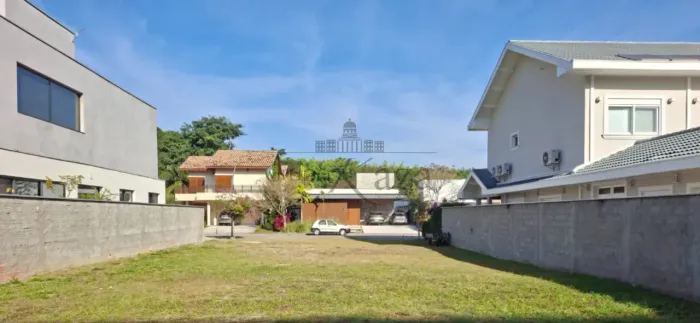 Oportunidade - Terreno em Condomínio - Condomínio Loteamento Reserva das Figueiras - 555,6