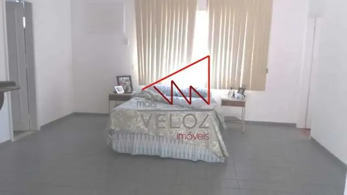 Casa de rua - / Residencial / Cosme Velho