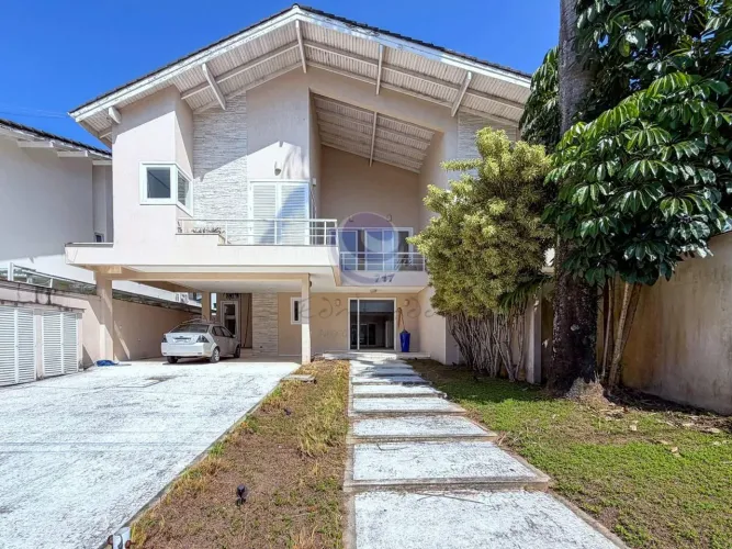 Villa Safra - Uma Casa para Transformar Hoje e Valorizar Amanhã no Jardim Acapulco.