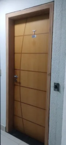 Marceneiro instalação de portas